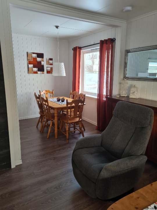 Fjellveien 4 Apartment Vadso Ngoại thất bức ảnh